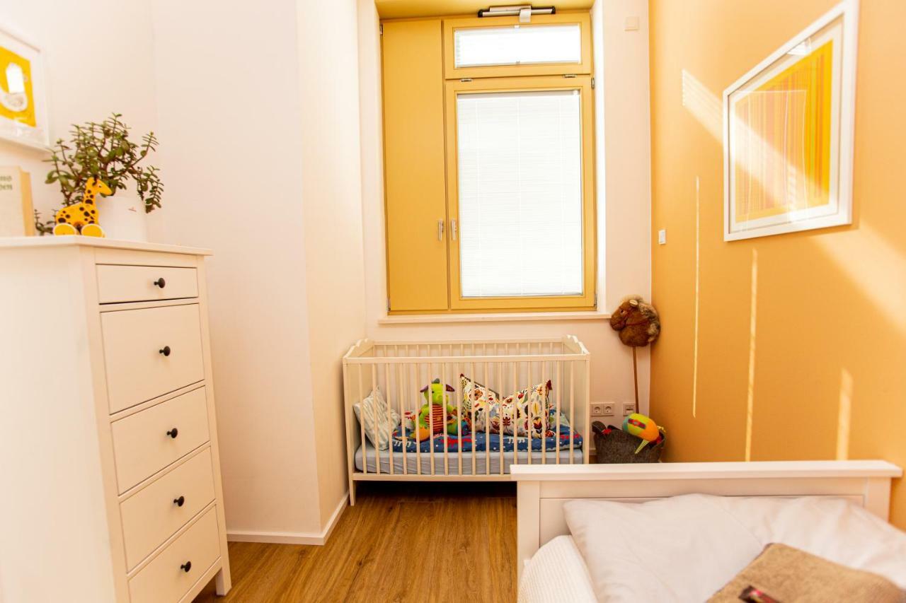 Eckhof Domizil - Grosszuegige Ferienwohnung Mit Kleinem Garten In Der Altstadt Von Гота Экстерьер фото
